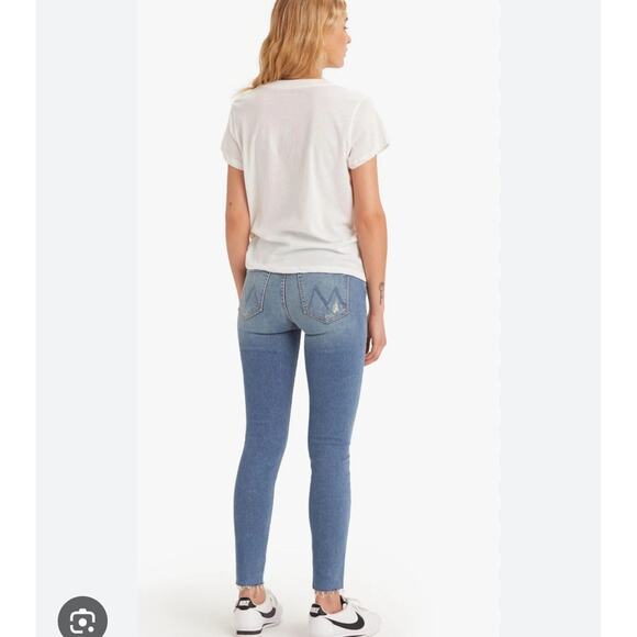 MOTHER Looker Ankle Step Fray Jeans Womens Light Blue Sz 23